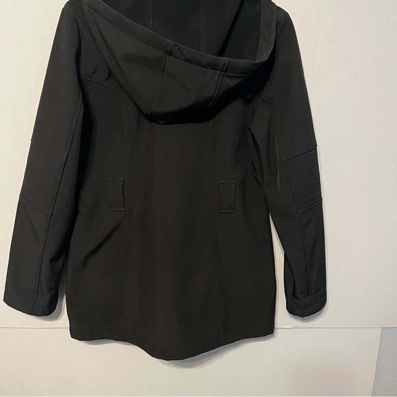 London Fog women’s small classic black water resistant coat with a fleece inside - Picture 2 of 12